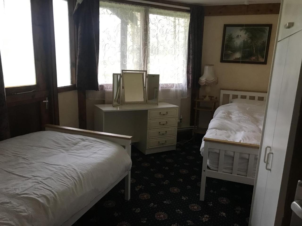 Hafan Y Coed Bed and Breakfast Abercraf Exteriör bild